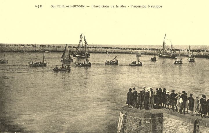 Port-en-Bessin-Huppain 15