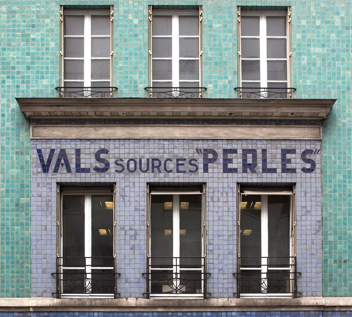 Штаб-квартира Société Française des Eaux Minérales