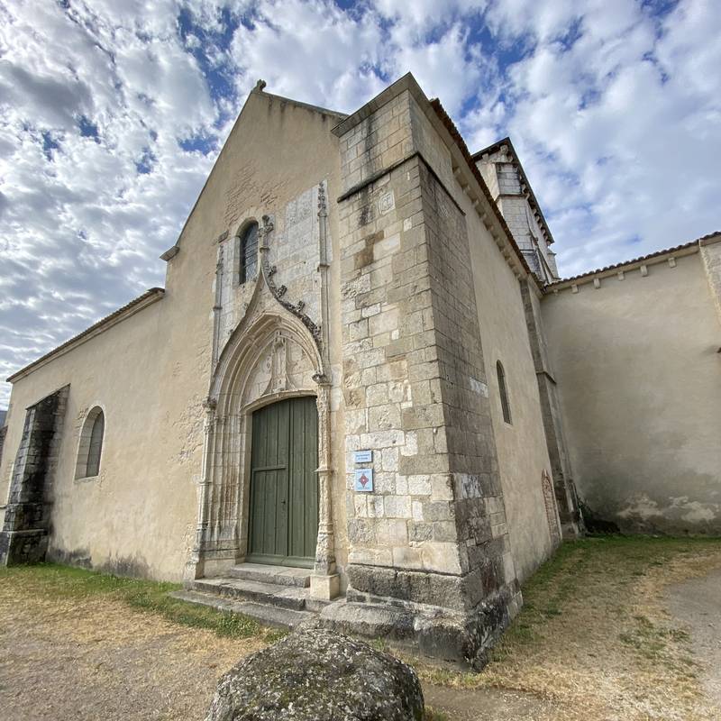 Église Sainte-Radegonde 01