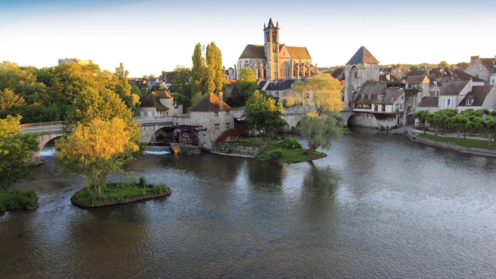 Море-сюр-Луан (Moret-sur-Loing)